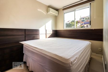 Quarto 1 de apartamento à venda com 2 quartos, 56m² em Teresópolis, Porto Alegre