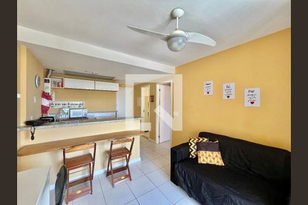 Sala de apartamento à venda com 1 quarto, 50m² em Jacarepaguá, Rio de Janeiro