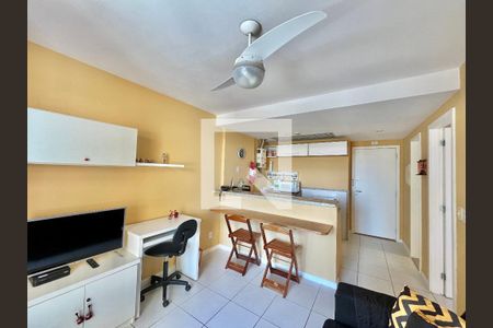 Sala de apartamento à venda com 1 quarto, 50m² em Jacarepaguá, Rio de Janeiro