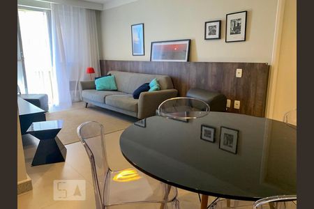 Sala de apartamento para alugar com 2 quartos, 85m² em Leblon, Rio de Janeiro