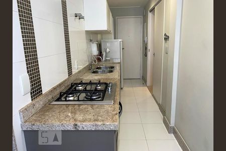 Cozinha de apartamento para alugar com 2 quartos, 85m² em Leblon, Rio de Janeiro