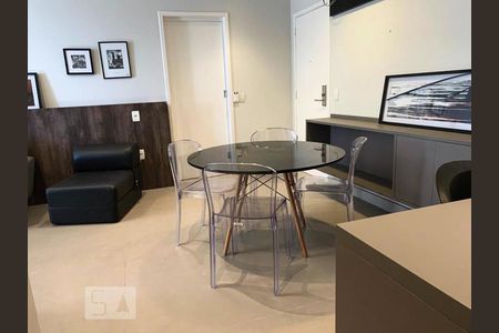 Sala de apartamento para alugar com 2 quartos, 85m² em Leblon, Rio de Janeiro