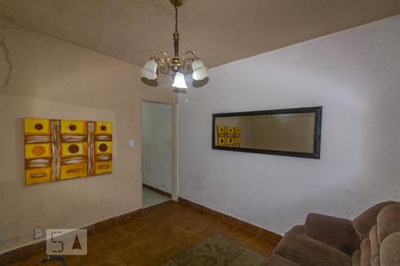 Sala de casa para alugar com 3 quartos, 250m² em Vila Antonieta, São Paulo