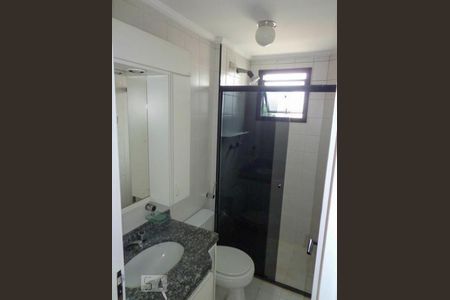 Banheiro da Suíte de apartamento para alugar com 3 quartos, 74m² em Vila Hamburguesa, São Paulo