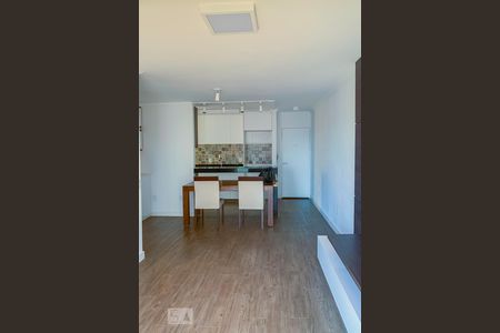 Sala de apartamento à venda com 2 quartos, 70m² em Centro, Campinas