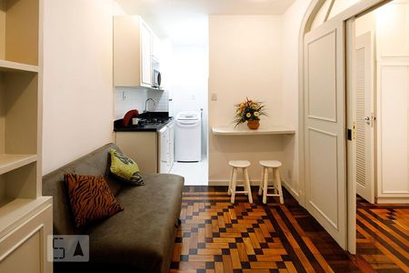 Sala de apartamento para alugar com 1 quarto, 30m² em Copacabana, Rio de Janeiro