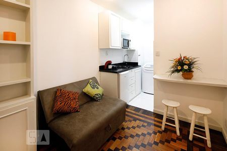 Sala de apartamento para alugar com 1 quarto, 30m² em Copacabana, Rio de Janeiro