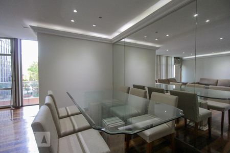 Sala de apartamento para alugar com 3 quartos, 140m² em Botafogo, Rio de Janeiro