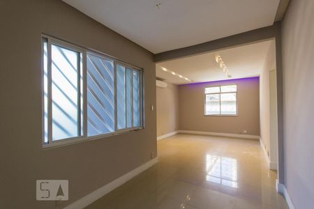 Sala de casa para alugar com 3 quartos, 140m² em Pechincha, Rio de Janeiro