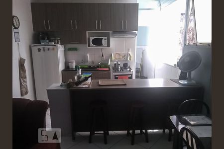 Cozinha de apartamento para alugar com 2 quartos, 63m² em República, São Paulo