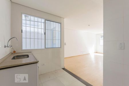 Cozinha de casa de condomínio para alugar com 3 quartos, 70m² em Jardim Santa Cruz (sacomã), São Paulo