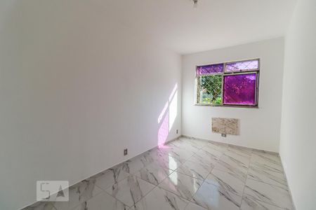 Quarto 2 de apartamento para alugar com 2 quartos, 55m² em Taquara, Rio de Janeiro