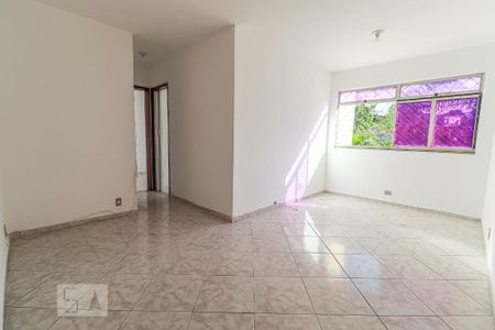 Sala de apartamento para alugar com 2 quartos, 55m² em Taquara, Rio de Janeiro