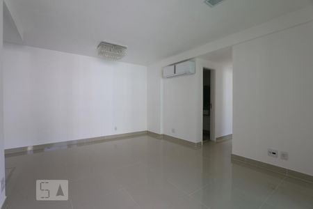 Sala de apartamento para alugar com 3 quartos, 89m² em Freguesia (jacarepaguá), Rio de Janeiro