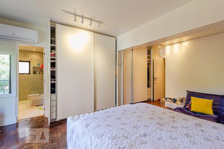 Suíte master de apartamento para alugar com 2 quartos, 120m² em Vila Uberabinha, São Paulo