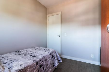 Quarto 1 de apartamento para alugar com 2 quartos, 60m² em Camaquã, Porto Alegre