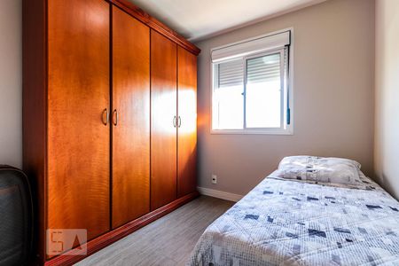 Quarto 1 de apartamento para alugar com 2 quartos, 60m² em Camaquã, Porto Alegre