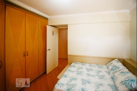 Quarto de apartamento à venda com 2 quartos, 75m² em Jardim Bela Vista, Santo André