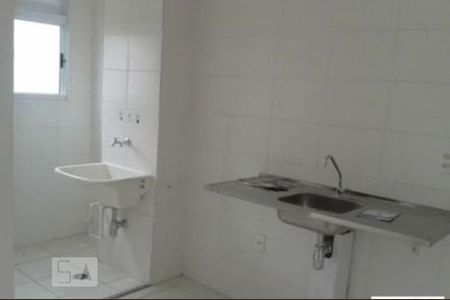 Cozinha de apartamento para alugar com 2 quartos, 45m² em Jardim Novo Taboão, São Paulo
