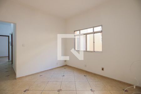 Apartamento para alugar com 90m², 2 quartos e sem vagaSala