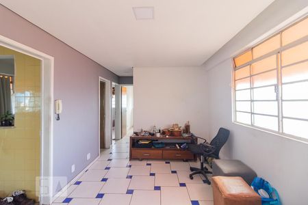 Apartamento à venda com 2 quartos, 50m² em Novo Eldorado, Contagem