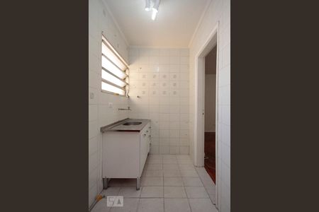 Cozinha de apartamento para alugar com 1 quarto, 32m² em Vila Buarque, São Paulo