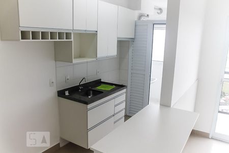 Cozinha de apartamento para alugar com 2 quartos, 48m² em Parque Edu Chaves, São Paulo