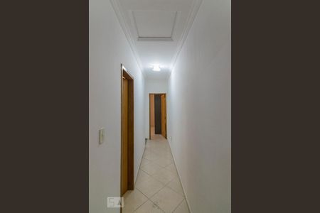 Corredor de casa para alugar com 3 quartos, 210m² em Vila Camilópolis, Santo André