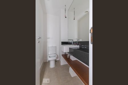 Lavabo de apartamento para alugar com 3 quartos, 297m² em Cambuí, Campinas