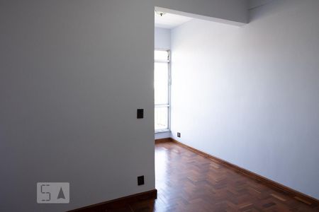 Apartamento à venda com 87m², 3 quartos e sem vagaSala