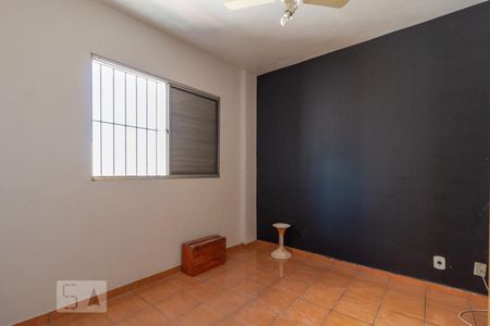 Quarto 2 de apartamento para alugar com 2 quartos, 62m² em Vila Osasco, Osasco