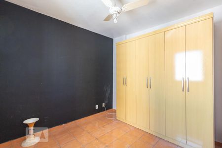 Quarto 2 de apartamento para alugar com 2 quartos, 62m² em Vila Osasco, Osasco