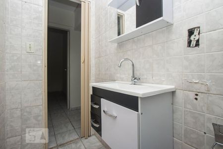 Banheiro de casa para alugar com 2 quartos, 65m² em Cidade Intercap, Taboão da Serra