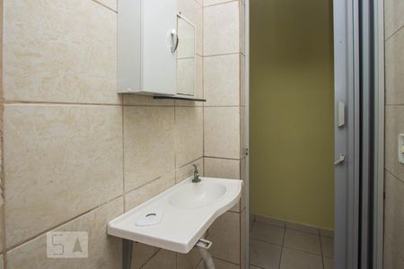 Banheiro de casa à venda com 1 quarto, 52m² em Cidade Intercap, Taboão da Serra