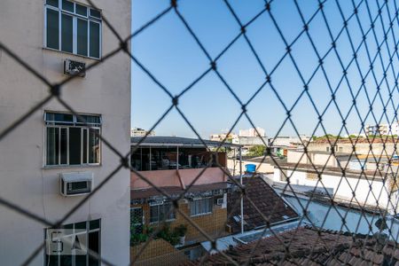 Vista do Quarto 1 de apartamento para alugar com 2 quartos, 55m² em Ramos, Rio de Janeiro