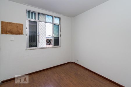 Quarto 1 de apartamento para alugar com 2 quartos, 55m² em Ramos, Rio de Janeiro