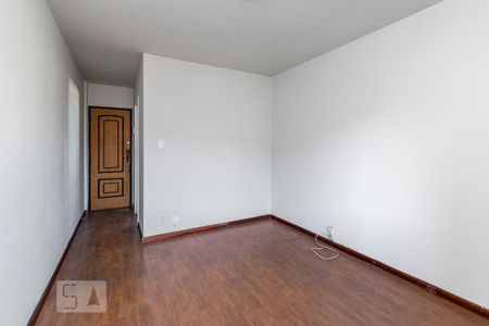 Sala de apartamento para alugar com 2 quartos, 55m² em Ramos, Rio de Janeiro