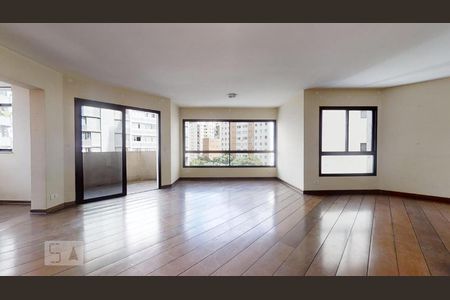 Apartamento para alugar com 240m², 4 quartos e 3 vagasSala