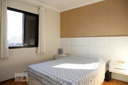 Quarto 2  de apartamento à venda com 2 quartos, 72m² em Jardim Henriqueta, Taboão da Serra