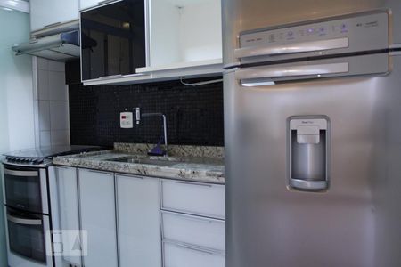 Cozinha de apartamento para alugar com 2 quartos, 62m² em Jardim São Savério, São Paulo