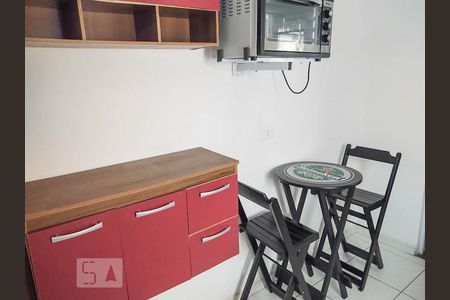 Cozinha de kitnet/studio para alugar com 1 quarto, 22m² em Maranhão, São Paulo