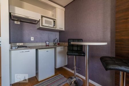 Cozinha de kitnet/studio para alugar com 1 quarto, 33m² em Alphaville Industrial, Barueri