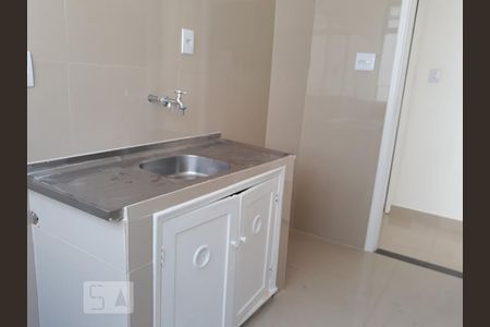 Cozinha de apartamento para alugar com 1 quarto, 45m² em Sé, São Paulo