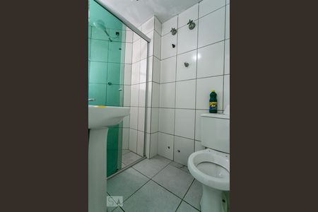 Banheiro de apartamento à venda com 2 quartos, 53m² em Santa Inês, Belo Horizonte