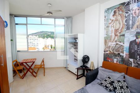 Quarto de kitnet/studio para alugar com 1 quarto, 27m² em Centro, Rio de Janeiro