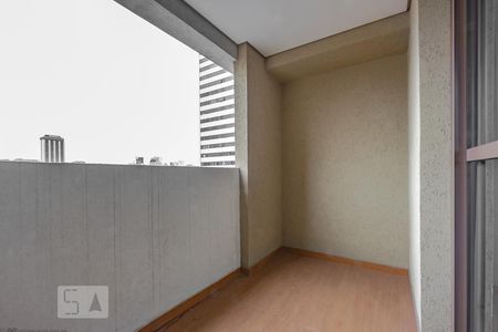 Sacada de apartamento para alugar com 1 quarto, 35m² em Centro, Curitiba