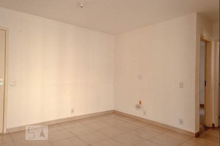 Sala de apartamento à venda com 2 quartos, 54m² em Sítio da Figueira, São Paulo