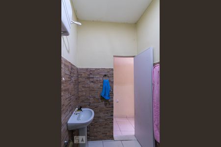 Banheiro de apartamento à venda com 2 quartos, 65m² em Braz de Pina, Rio de Janeiro