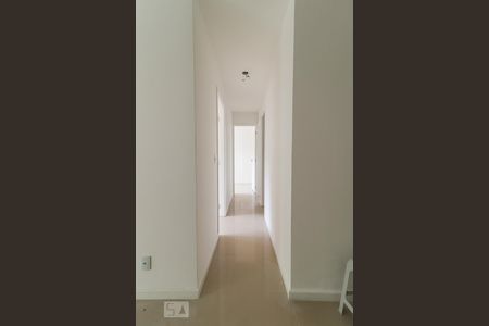 Corredor de apartamento para alugar com 3 quartos, 64m² em Pechincha, Rio de Janeiro