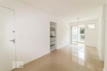 Sala de apartamento para alugar com 3 quartos, 64m² em Pechincha, Rio de Janeiro